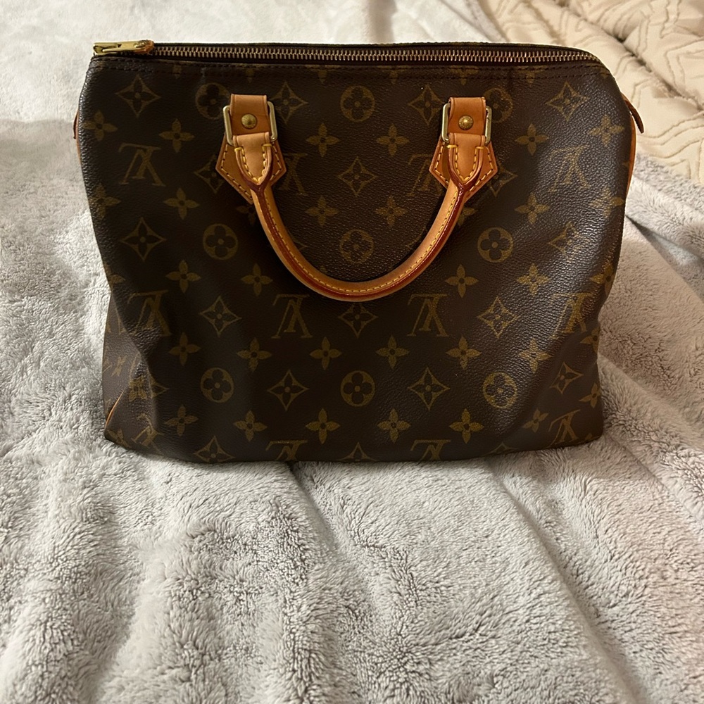 Louis Vuitton speedy 30